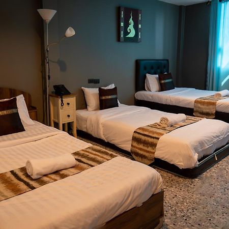 Anandpura Riverside Hotel Бангкок Екстер'єр фото